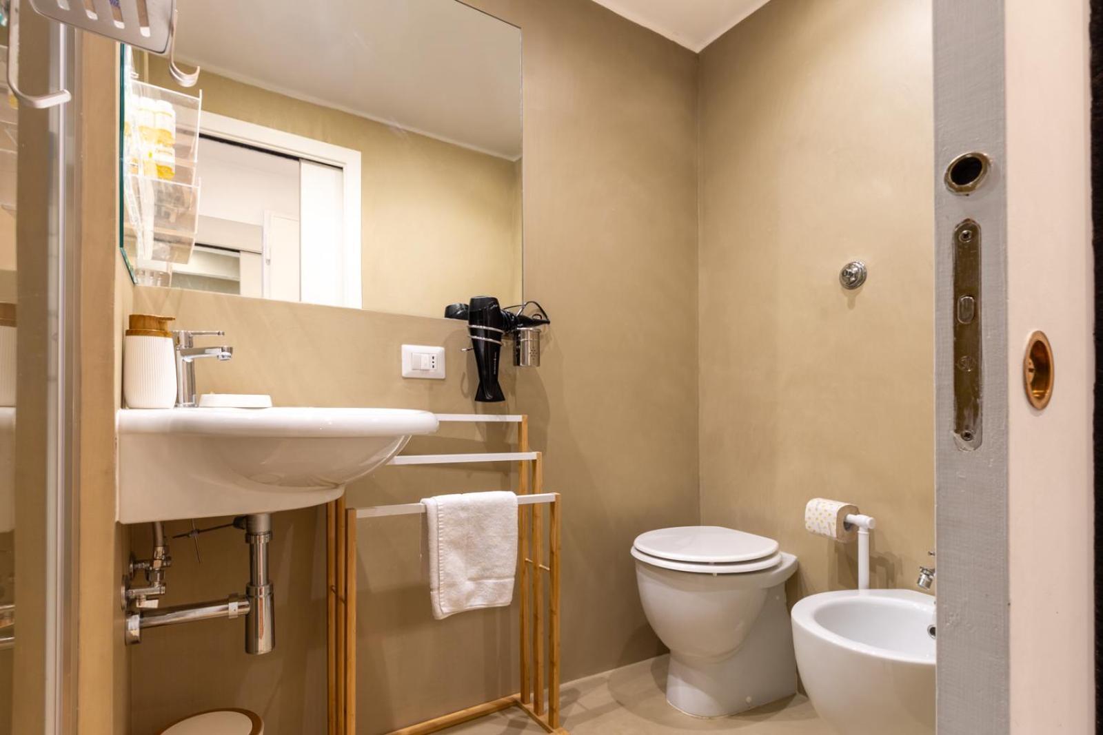 Trevi Apartment Рим Экстерьер фото