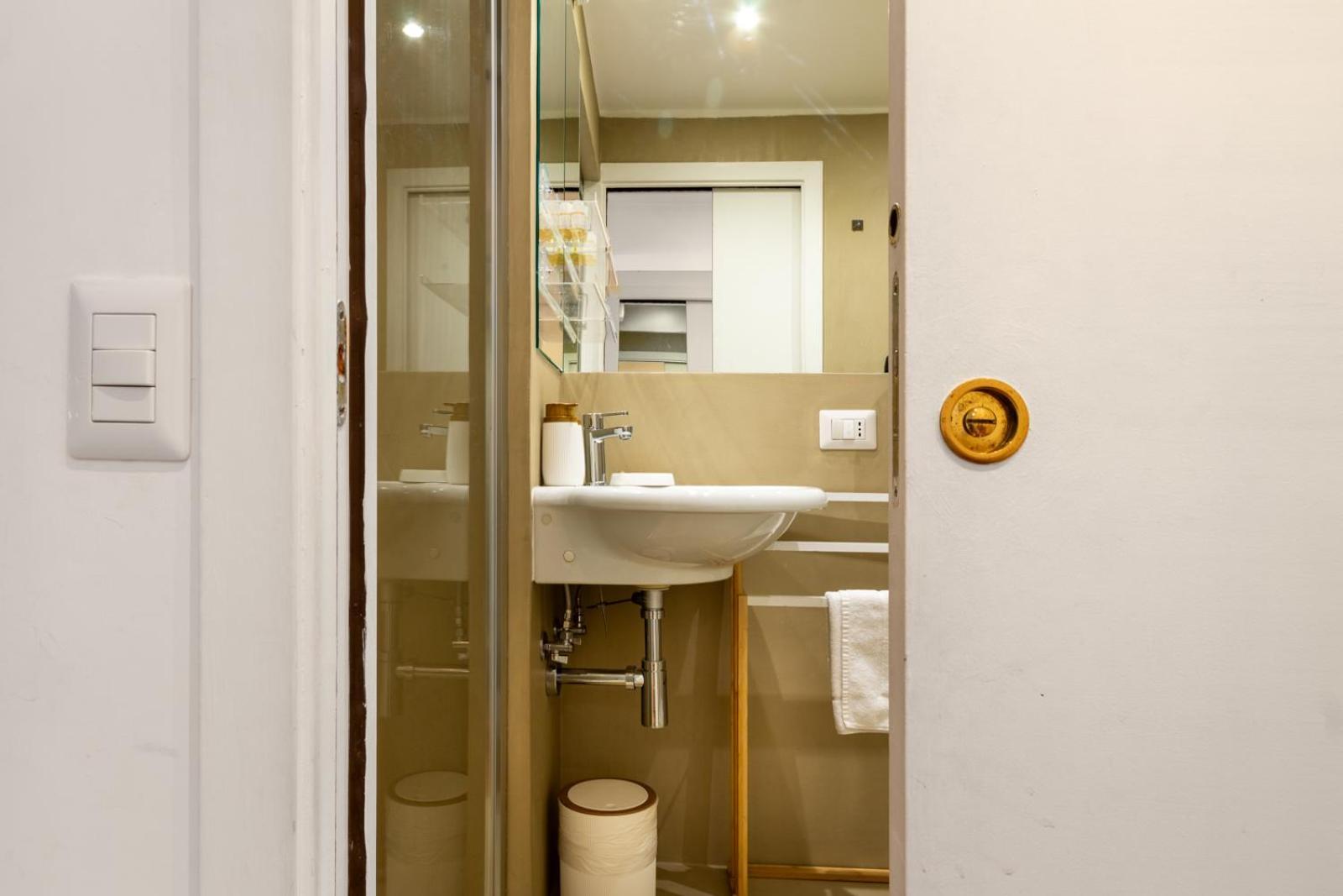 Trevi Apartment Рим Экстерьер фото